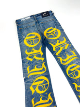 Load image into Gallery viewer, OE 105 FLARED DENIM
