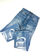 Load image into Gallery viewer, OE 109 FLARED DENIM