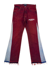 Load image into Gallery viewer, OE 131 FLARED DENIM