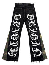 Load image into Gallery viewer, OE 135.FLARED DENIM