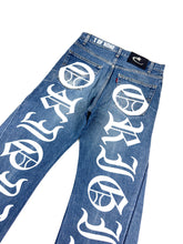 Load image into Gallery viewer, OE 124 FLARED DENIM