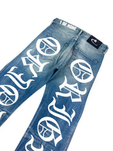 Load image into Gallery viewer, OE 103 FLARED DENIM