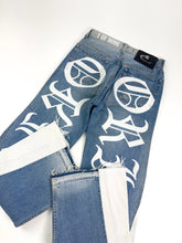 Load image into Gallery viewer, OE 130 FLARED DENIM