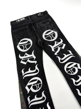 Load image into Gallery viewer, OE 135.FLARED DENIM