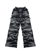 Load image into Gallery viewer, OE Midnight Camou Cargo Sweats Reflective
