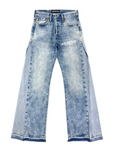 Load image into Gallery viewer, OE 123 FLARED DENIM