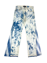 Load image into Gallery viewer, OE 101 FLARED DENIM