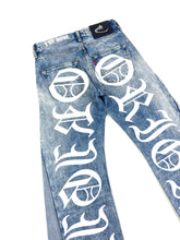 Load image into Gallery viewer, OE 123 FLARED DENIM