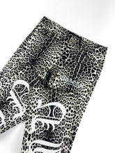 Load image into Gallery viewer, OE 144 FLARED DENIM