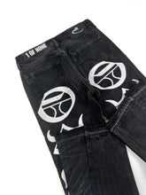 Load image into Gallery viewer, OE 107 FLARED DENIM