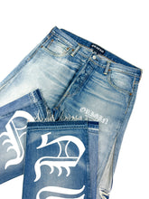 Load image into Gallery viewer, OE 102  FLARED DENIM