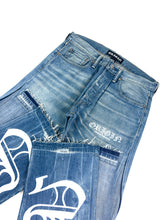 Load image into Gallery viewer, OE 103 FLARED DENIM