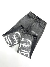 Load image into Gallery viewer, OE 142 FLARED DENIM