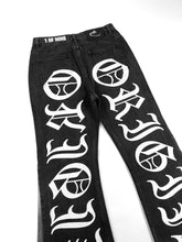 Load image into Gallery viewer, OE 104 FLARED DENIM
