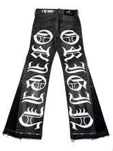 Load image into Gallery viewer, OE 134 FLARED DENIM