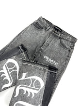 Load image into Gallery viewer, OE 142 FLARED DENIM