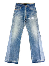 Load image into Gallery viewer, OE 111 FLARED DENIM