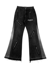 Load image into Gallery viewer, OE 104 FLARED DENIM