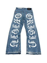 Load image into Gallery viewer, OE Blu Iced Out Flared Jeans
