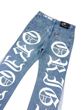 Load image into Gallery viewer, OE 112 FLARED DENIM