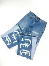 Load image into Gallery viewer, OE 112 FLARED DENIM