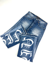 Load image into Gallery viewer, OE 137 FLARED DENIM