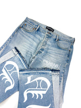 Load image into Gallery viewer, OE 125 FLARED DENIM