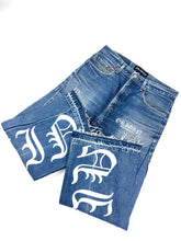 Load image into Gallery viewer, OE 124 FLARED DENIM