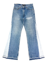 Load image into Gallery viewer, OE 112 FLARED DENIM